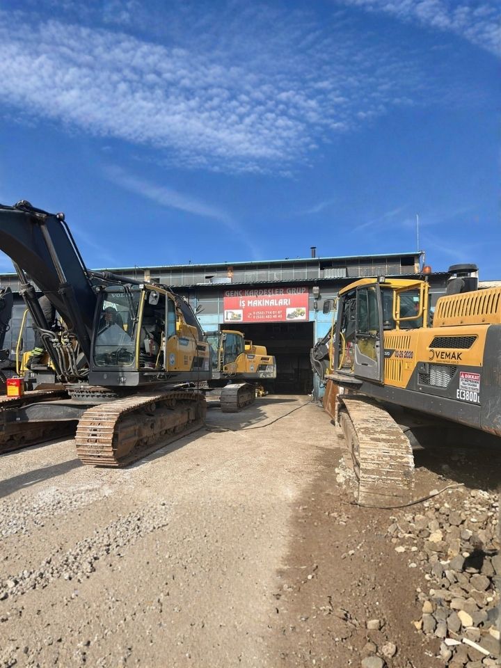 Genç Kardeşler Grup İş Makineleri